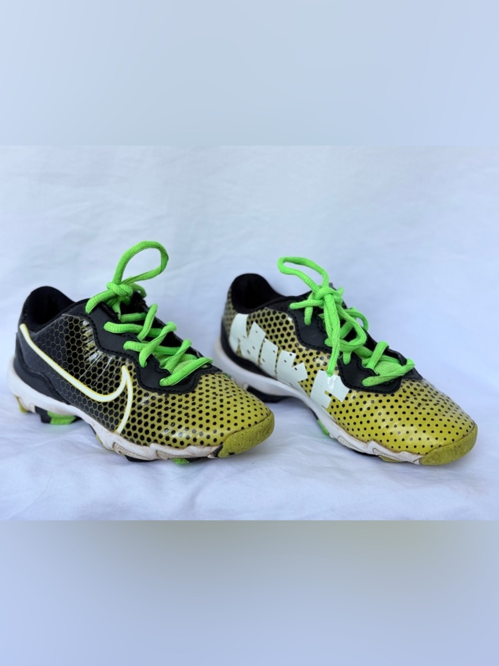 Nike Kids baseball cleats in Yellow, Black and Neon Green